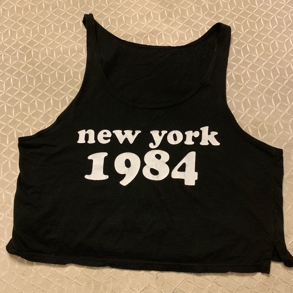 Brandy Melville New York cropped Tank - Picture 2 of 2
